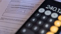 El euríbor registra su segunda mayor bajada en un mes de mayo y abarata las hipotecas en casi 1.600 euros al año