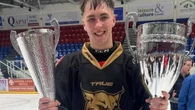 Muere un jugador de hockey sobre hielo al precipitarse desde un balcón en Ibiza