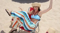5 looks aptos para pasar de la playa al chiringuito con mucho estilo