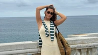 Las chicas más pijas que veranean en el norte van a querer copiarle a María Pombo el vestido de Mango elegante (y rebajado)