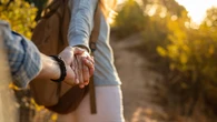 Qué pasa en tu cerebro cuando te enamoras: tus hormonas se desmadran