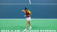 Sara Sorribes cede en una batalla de casi cuatro horas ante Linette y deja a España sin margen en la Billie Jean King Cup