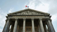Hallan muerto a un destacado diputado conservador francés, aparentemente por suicidio