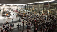 Feijóo carga contra el parón ferroviario: "España tiene que volver a funcionar"