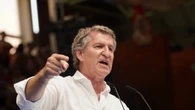 Feijóo fortalece alianzas con el poder económico