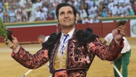 La cornada de Pontevedra deja en el aire quince tardes de Morante y alarma a los empresarios