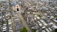 Un hombre desentierra el cadáver de su madre en Avilés y se lo lleva a casa