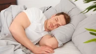 ¿Por qué algunas personas necesitan dormir muchas horas? Esto dice la psicología