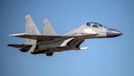Cómo el avión chino J-10 superó al Rafale francés sobre la disputada región de Cachemira