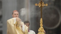 El cardenal Artime pide una iglesia creíble en misa por Francisco con un grupo de monjas