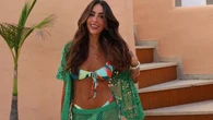 Aún quedan muchos días de verano (y de playa) para copiarle a Rocío Osorno este conjunto de crochet de Zara