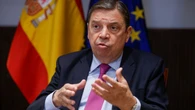 El campo se quema y Luis Planas sigue desaparecido