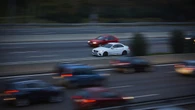 Un profesor de matemáticas revela la diferencia entre ir a 120 km/h o a 140 km/h: “No arriesgues por unos segundos”