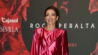 El vestido de lujo (y efecto 'buena cara') con el que Virginia Troconis presume de tipazo, está ahora rebajado