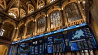 Las bolsas europeas se recuperan tras la tregua arancelaria entre EE UU y la UE: el Ibex arranca la semana con una subida del 1%