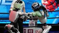 De la ciencia ficción a la realidad: China celebra su primer torneo de kickboxing entre robots humanoides