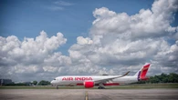 Air India cancela otros dos vuelos de sendos Boeing como el estrellado la semana pasada y el que tuvo que volver el lunes a Hong Kong