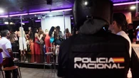 Zaragoza, tierra de mordiscos: le arranca medio dedo por besarse con su novio en plena discoteca