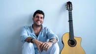 Rafa Romera, cantante y exconcursante de OT: “Yo también he tenido un trabajo secundario y a mi no se me caen los anillos”