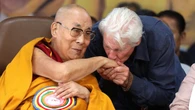 Richard Gere sorprende al día Dalai Lama en su 90 cumpleaños con una entrañable visita