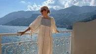 10 Vestidos de Mango ligeros y muy favorecedores que las mujeres de 50 y 60 años van a meter en su maleta