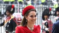 Kate Middleton nos deja sin palabras con un "total look" rojo en su reaparición en el Día de la Commonwealth