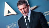El espejo del alma: Antonio Banderas: sueroterapia en vena y pellets en el trasero