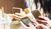 ¿Chateas en bucle por Whatsapp sobre tus problemas? Los expertos advierten de los riesgos