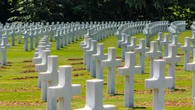 Un cementerio quiere cobrar más por enterrar difuntos con sobrepeso: un 'recargo' por tumbas más "anchas"