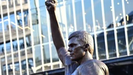 Los Patriots inauguran la estatua de Tom Brady