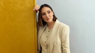 El traje de lino de Tamara Falcó te sirve para ir a la oficina en primavera (o a un evento)