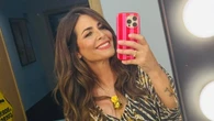 Nuria Roca vuelve a sacar su lado más 'salvaje' con el conjunto español que las mujeres +50 querrán llevar este verano