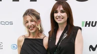 Yolanda Díaz deslumbra con un vestido negro de Zara de menos de 30 euros: elegancia y poder en clave minimal