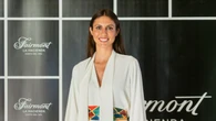 Ana Cristina Portillo marca tendencia desde el paraíso con un look inspirado en la falda tradicional masculina