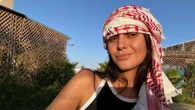 El look más comentado de Victoria Federica en su viaje a Marruecos con pañuelo en la cabeza y top bicolor