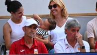 El look de Xisca Perelló para apoyar a Rafa Nadal en París es el que nunca falla para los días más calurosos en la ciudad
