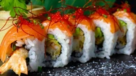 La AESAN detalla cómo tratar el pescado y el arroz para un sushi "seguro"