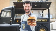 La polémica oferta de trabajo en The Champions Burger: "La oferta es ilegal"
