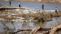 El número de desaparecidos por las inundaciones en Texas se reduce de cien personas a tres