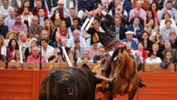 Ventura y Hermoso, empate a un trofeo en tardes diferentes en Sevilla