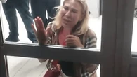 Este es el motivo por el que una mujer se echó a llorar cuando le prohibieron subir a su vuelo