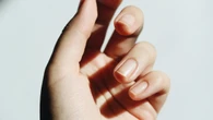 Uñas cortas: la manicura más elegante, cómoda y en tendencia este verano 2025