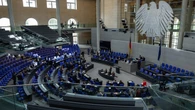 El parlamento alemán aprueba suspender durante dos años la reagrupación familiar para migrantes