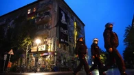 Encuentran su vivienda con okupas y deciden sumarse a ellos para provocar el desalojo