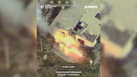 Un drone ucraniano hace estallar extraño lanzador M1991 norcoreano repleto de misiles