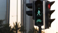Así podrían ser los semáforos del futuro: cuatro luces, una blanca, para este tipo de vehículos