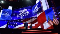 Los delegados del Partido Republicano rinden pleitesía a Trump el día de su reaparición