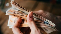 La multa que te pueden poner por hacerle una transferencia a tus hijos: hasta 150.000 euros