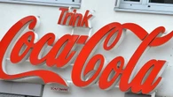 De cada euro que usted gasta en una Coca-Cola, 76 céntimos revierten en la economía española
