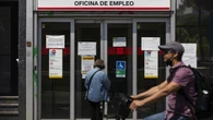 ¿Quiere cobrar el "miniparo" de 500 euros del SEPE? Estos son los requisitos que debe cumplir